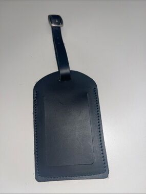 Source Unknown Black Luggage Tag with Buckle Strap